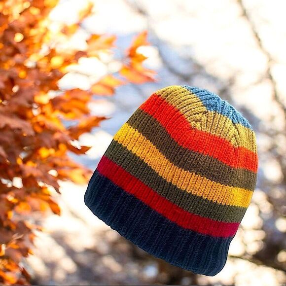 The Children’s Place l Kid’s Striped Beanie l Navy Blue Interior l 7/8 l EUC - Picture 8 of 8